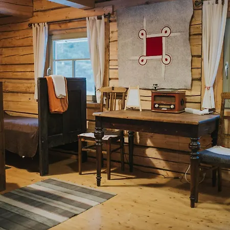 Holiday home Maenniku Metsatalu Puhkemaja Vidiit Viljandi (Viljandimaa)
