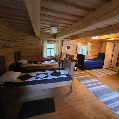 Maenniku Metsatalu Puhkemaja Vidiit * Viljandi (Viljandimaa)